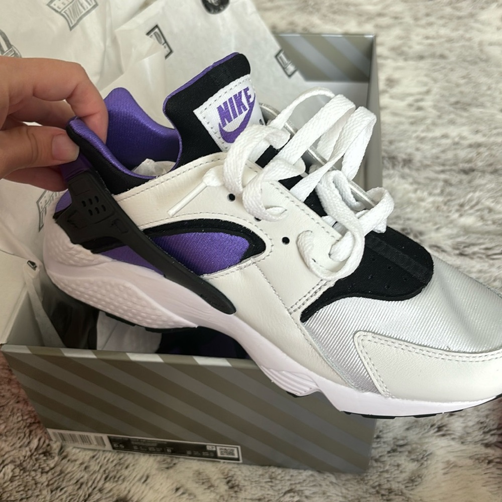 Nike Air Huarache Men’s 6.5